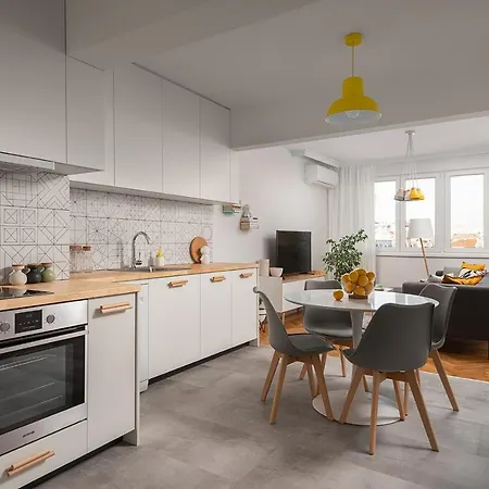 Modern 2bd Flat In Heart Of With Workspace & Ac By Flat Mаnager Апартамент София